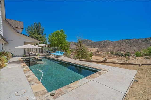 9210 Yucca Hills, Agua Dulce, CA 91390