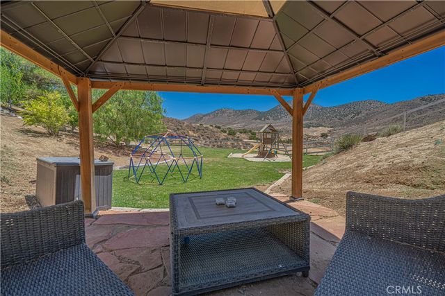 9210 Yucca Hills, Agua Dulce, CA 91390