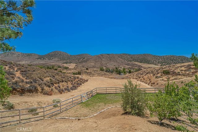 9210 Yucca Hills, Agua Dulce, CA 91390