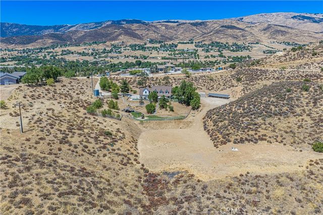 9210 Yucca Hills, Agua Dulce, CA 91390