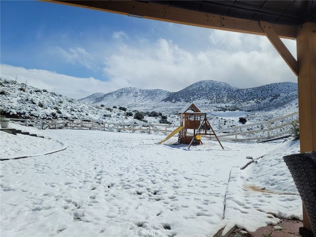 9210 Yucca Hills, Agua Dulce, CA 91390