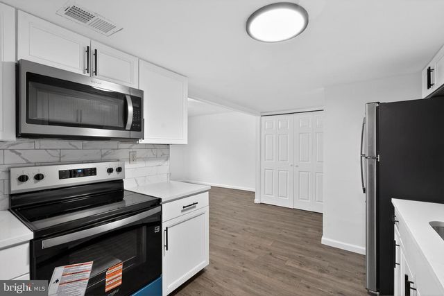 6 RADCLIFF PL, Willingboro, NJ 08046