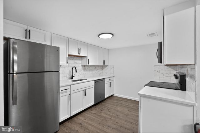 6 RADCLIFF PL, Willingboro, NJ 08046