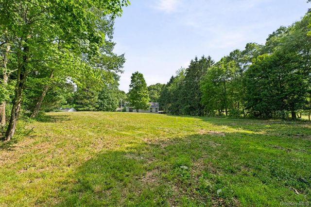 76 Reservoir Road, Marlboro, NY 12542