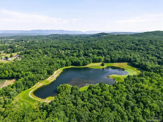 76 Reservoir Road, Marlboro, NY 12542