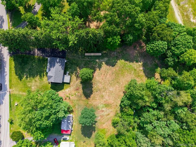 76 Reservoir Road, Marlboro, NY 12542