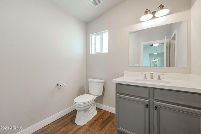 2633 N 70TH Street, Scottsdale, AZ 85257