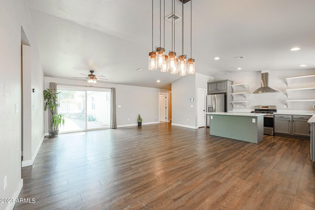 2633 N 70TH Street, Scottsdale, AZ 85257