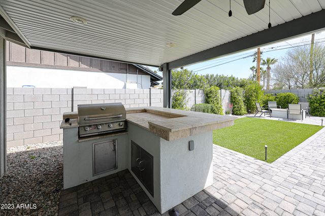 2633 N 70TH Street, Scottsdale, AZ 85257