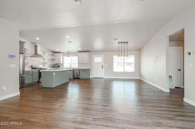 2633 N 70TH Street, Scottsdale, AZ 85257