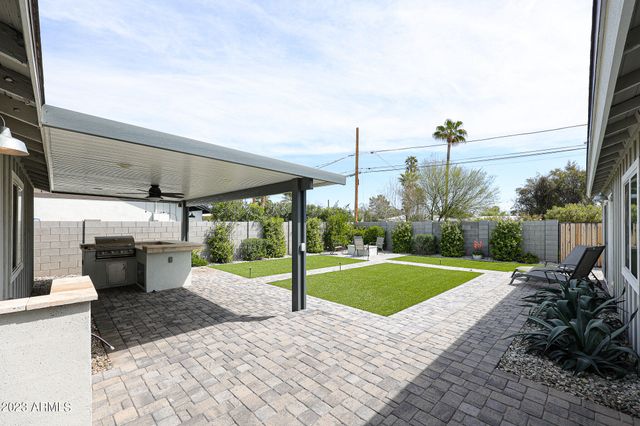 2633 N 70TH Street, Scottsdale, AZ 85257