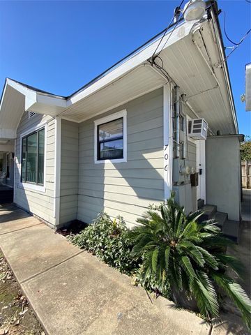 706 Dumble Street, Houston, TX 77023