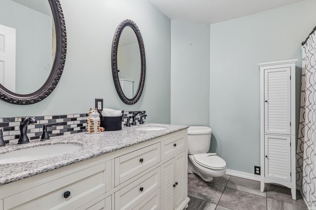 9135 Vallyd Acre Drive, Fort Wayne, IN 46816