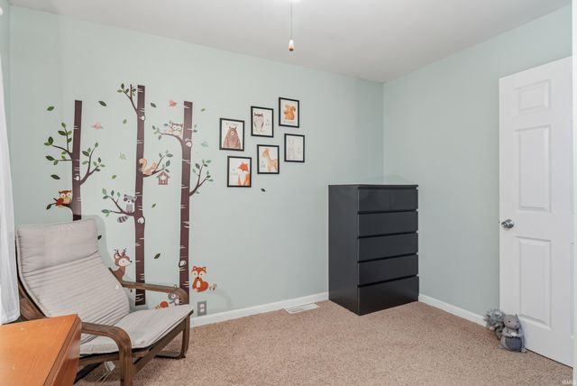 9135 Vallyd Acre Drive, Fort Wayne, IN 46816