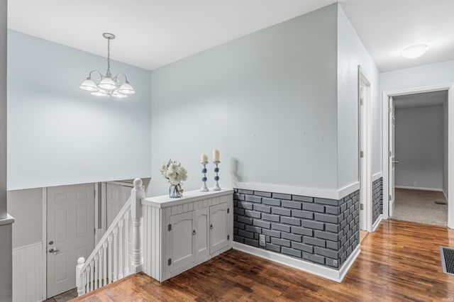 9135 Vallyd Acre Drive, Fort Wayne, IN 46816