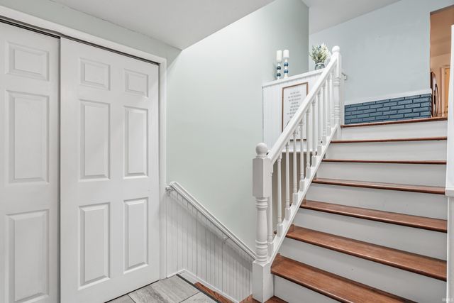 9135 Vallyd Acre Drive, Fort Wayne, IN 46816