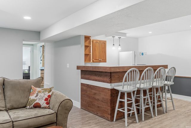9135 Vallyd Acre Drive, Fort Wayne, IN 46816