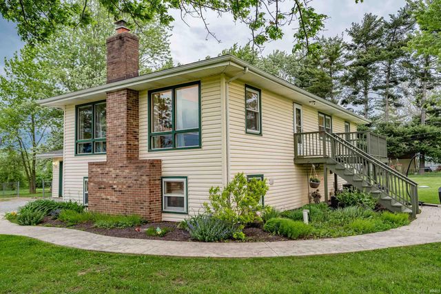 9135 Vallyd Acre Drive, Fort Wayne, IN 46816