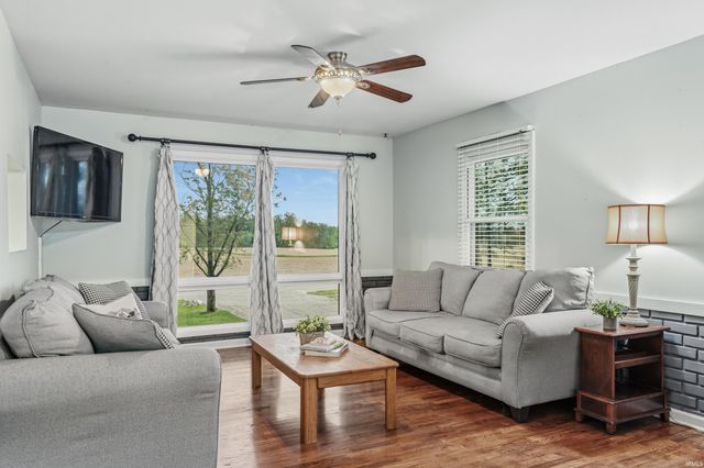 9135 Vallyd Acre Drive, Fort Wayne, IN 46816