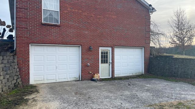 2440 Harp Pike, Frankfort, KY 40601
