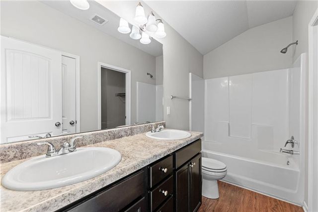 17188 S Kill Creek Road, Gardner, KS 66030