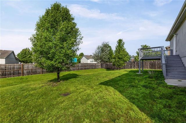 17188 S Kill Creek Road, Gardner, KS 66030