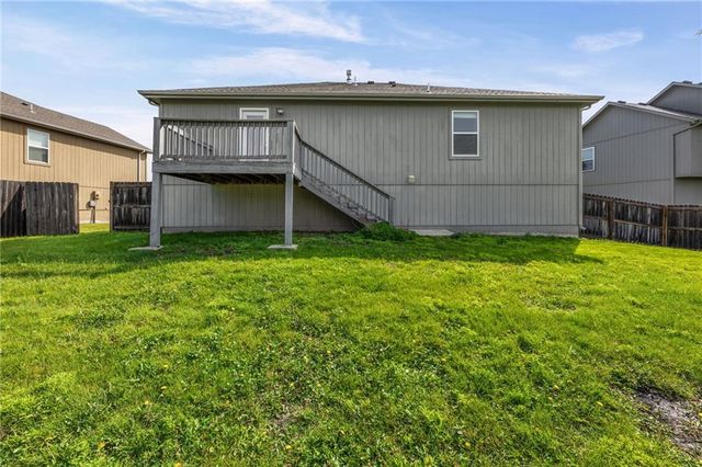 17188 S Kill Creek Road, Gardner, KS 66030