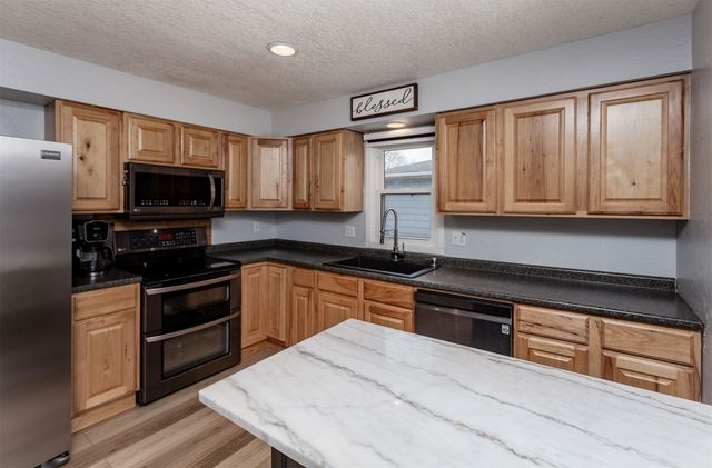 1317 Lyndale Drive, Polk City, IA 50226