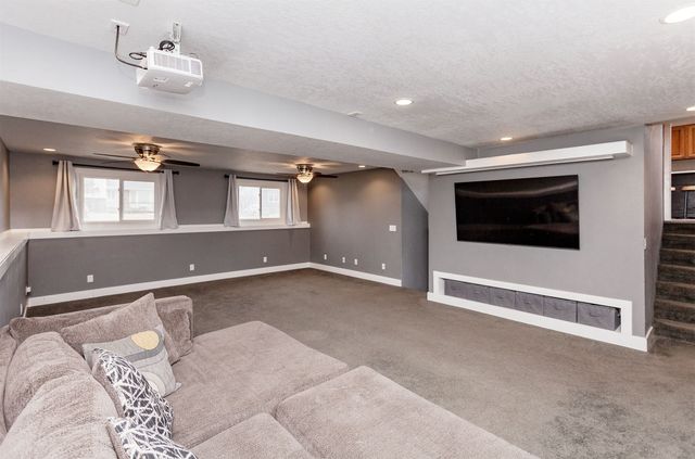1317 Lyndale Drive, Polk City, IA 50226