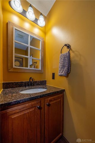 825 Chaucer Lane, Tipp City, OH 45371