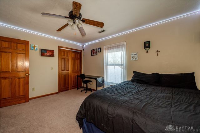 825 Chaucer Lane, Tipp City, OH 45371