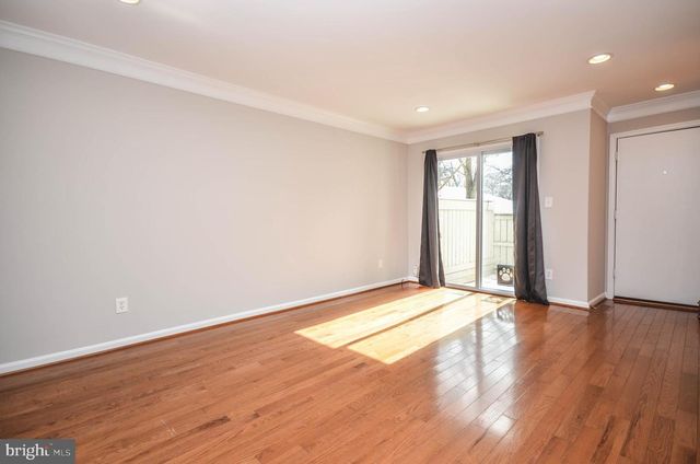 9316 JARRETT CT, Montgomery Village, MD 20886