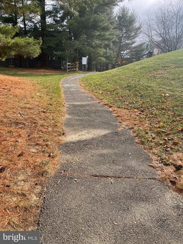 9316 JARRETT CT, Montgomery Village, MD 20886