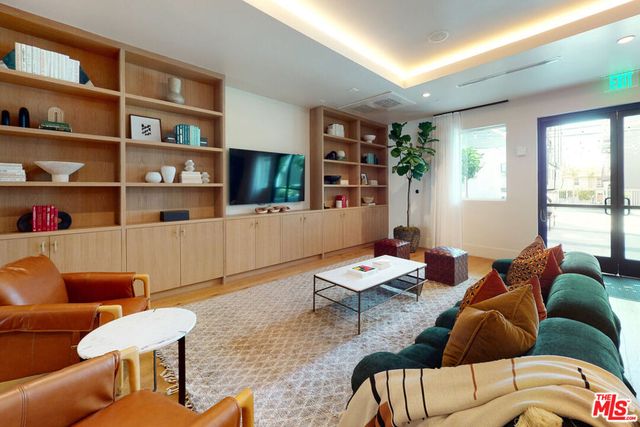 839 S Fedora Street 709, Los Angeles, CA 90005