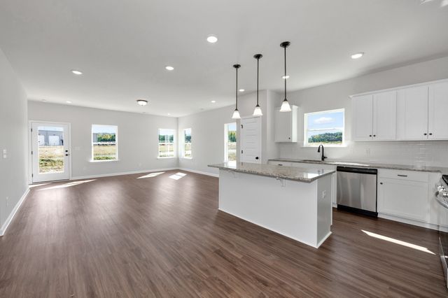 1005 Southerlynn Dr, White House, TN 37188