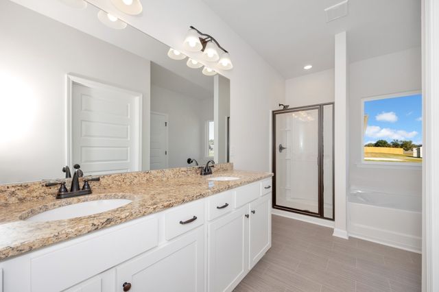 1005 Southerlynn Dr, White House, TN 37188