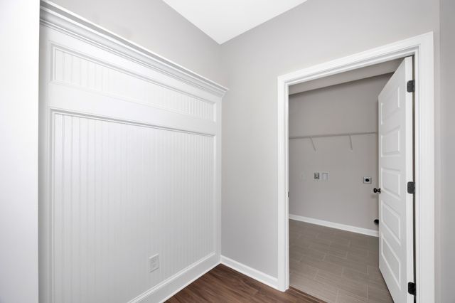 1005 Southerlynn Dr, White House, TN 37188