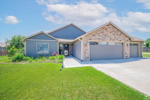 8892 Regina Lane, Manhattan, KS 66502