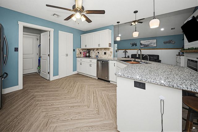 8892 Regina Lane, Manhattan, KS 66502
