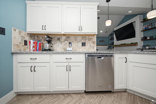 8892 Regina Lane, Manhattan, KS 66502
