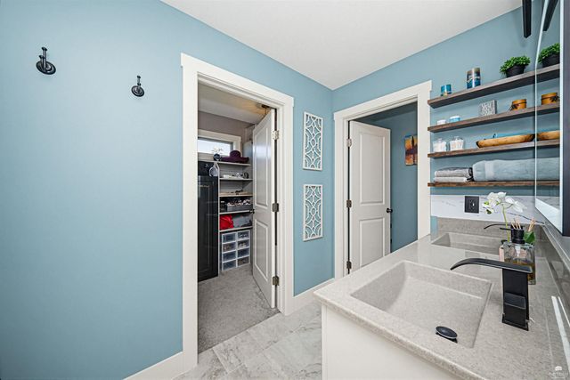 8892 Regina Lane, Manhattan, KS 66502