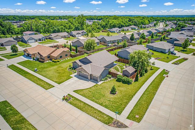 8892 Regina Lane, Manhattan, KS 66502