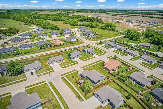 8892 Regina Lane, Manhattan, KS 66502