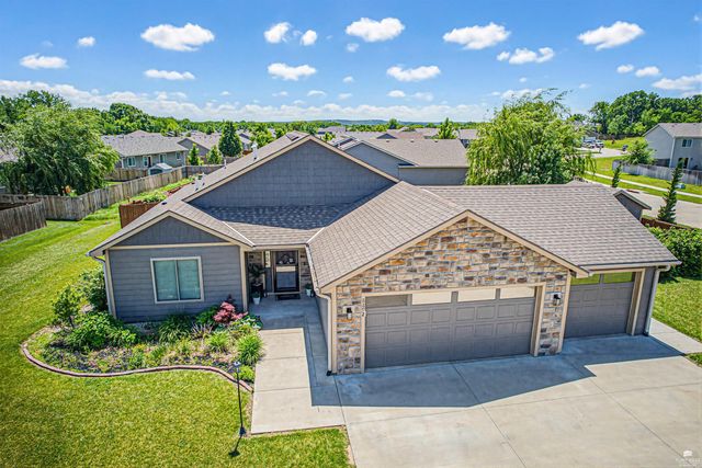 8892 Regina Lane, Manhattan, KS 66502
