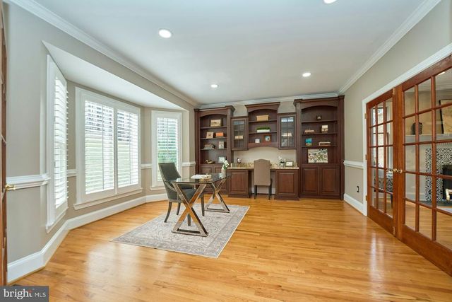 5828 HUNTON WOOD DR, Broad Run, VA 20137