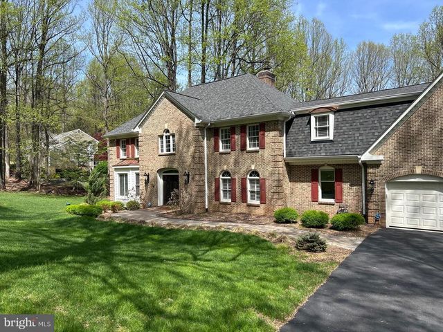 5828 HUNTON WOOD DR, Broad Run, VA 20137