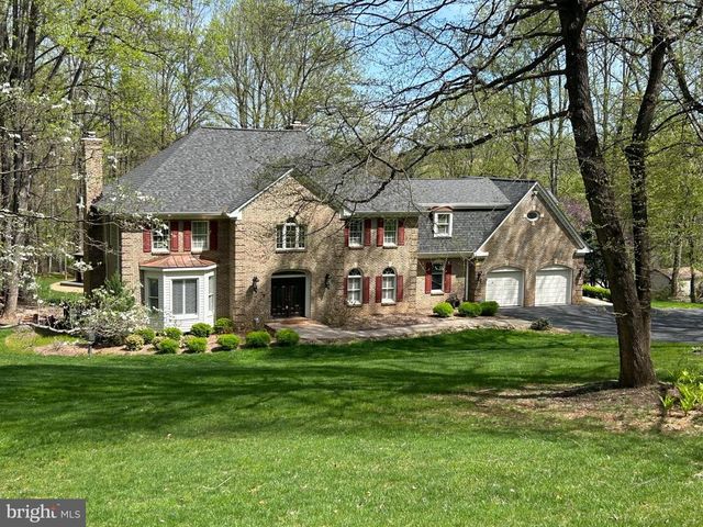 5828 HUNTON WOOD DR, Broad Run, VA 20137
