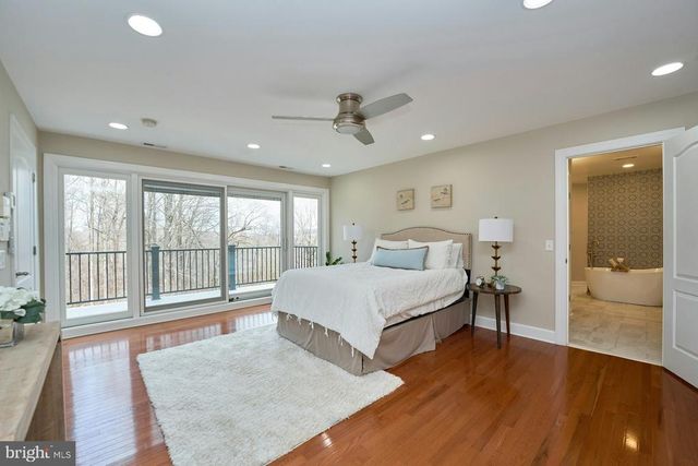 5828 HUNTON WOOD DR, Broad Run, VA 20137