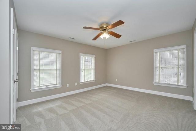 5828 HUNTON WOOD DR, Broad Run, VA 20137
