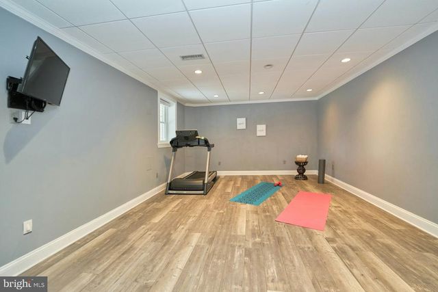 5828 HUNTON WOOD DR, Broad Run, VA 20137